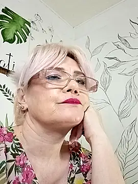 Snapshot of Catty_Lady chatting on July 11, 7:16 pm Catty Lady online show from July 11, 7:16 pm
