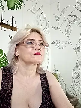 Snapshot of Catty_Lady chatting on July 17, 7:52 pm Catty Lady online show from July 17, 7:52 pm