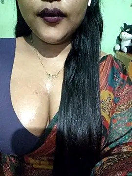 Snapshot of JIYA-04 chatting on March 20, 3:06 pm JIYA-04 online show from March 20, 3:06 pm