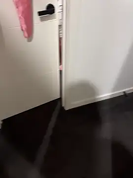 Snapshot of Reacher110565 chatting on October 18, 11:11 am Reacher110565 online show from October 18, 11:11 am