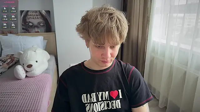 Snapshot of olivertasty chatting on June 13, 12:14 pm olivertasty online show from June 13, 12:14 pm