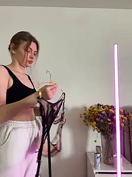 miamunn online show from October 27, 4:16 am