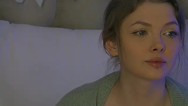 miamunn online show from December 4, 9:34 pm