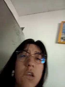 lareinalareinadelanal online show from November 9, 12:47 pm