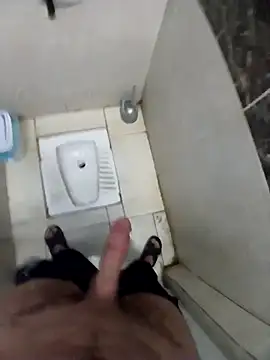 Snapshot of ejderizmirde chatting on February 7, 7:56 am ejderizmirde online show from February 7, 7:56 am