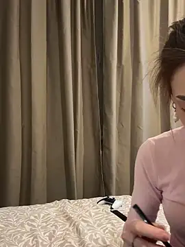 Snapshot of Naomi___Rias chatting on November 26, 2:18 pm Naomi Rias online show from November 26, 2:18 pm