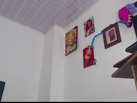 Snapshot of ashlleyqueen chatting on May 31, 2:46 pm ashlleyqueen online show from May 31, 2:46 pm