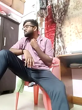 deliciousdik69 online show from November 29, 9:34 am