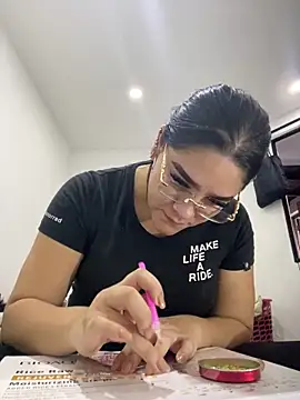 Marianacg 21 online show from April 2, 10:51 pm