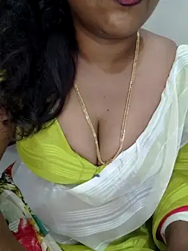 Snapshot of Anu_Reddy_10 chatting on October 7, 7:49 am Anu Reddy 10 online show from October 7, 7:49 am