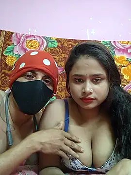 Seducing couple online show from July 1, 5:20 am