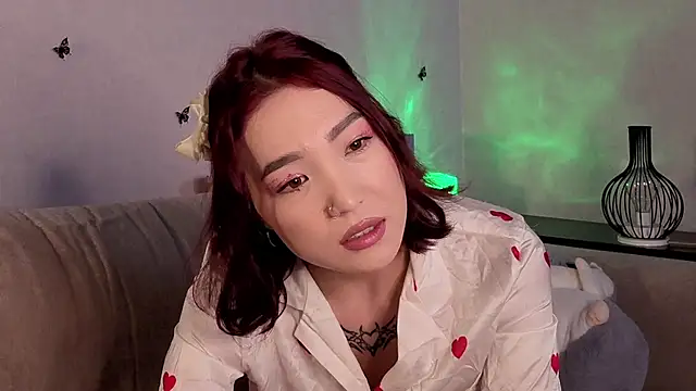 OdetteBiddy online show from March 13, 8:04 pm