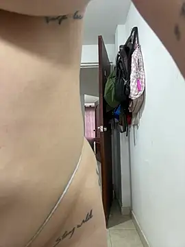 Briana Hottt online show from July 18, 5:06 pm