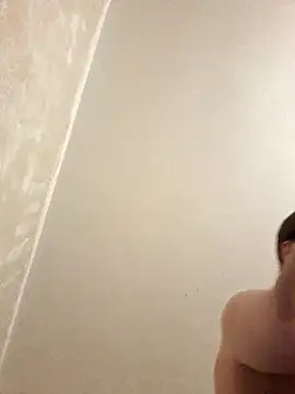 Snapshot of gazb90 chatting on November 28, 10:23 pm gazb90 online show from November 28, 10:23 pm