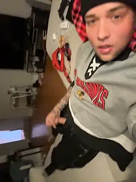 Snapshot of robin_bones chatting on September 25, 2:59 am robin bones online show from September 25, 2:59 am