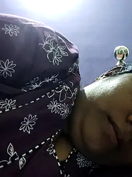 Snapshot of papukurty chatting on May 17, 12:52 am papukurty online show from May 17, 12:52 am