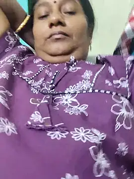 Snapshot of papukurty chatting on June 8, 2:39 pm papukurty online show from June 8, 2:39 pm
