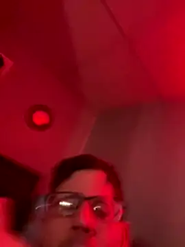 Snapshot of HotMessJESS chatting on December 15, 8:46 pm HotMessJESS online show from December 15, 8:46 pm