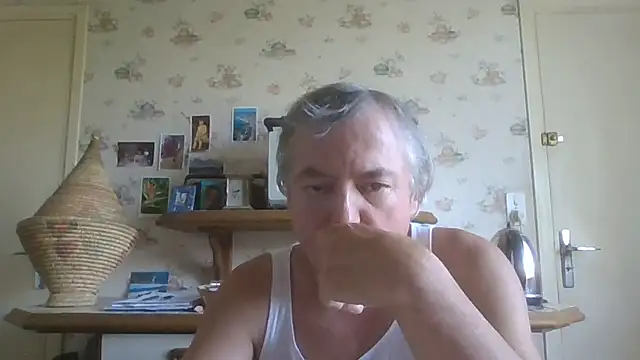Snapshot of gegevincent chatting on May 27, 2:14 pm gegevincent online show from May 27, 2:14 pm