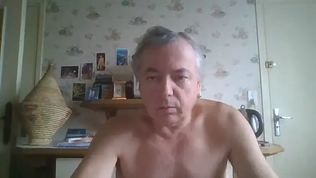 Snapshot of gegevincent chatting on June 16, 9:23 am gegevincent online show from June 16, 9:23 am