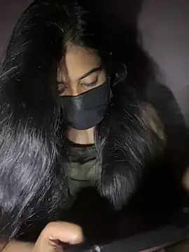 umairahaasan 1 online show from March 17, 5:05 pm