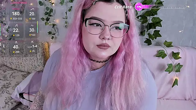Snapshot of _CandyM1lky_ chatting on May 28, 7:16 am CandyM1lky online show from May 28, 7:16 am