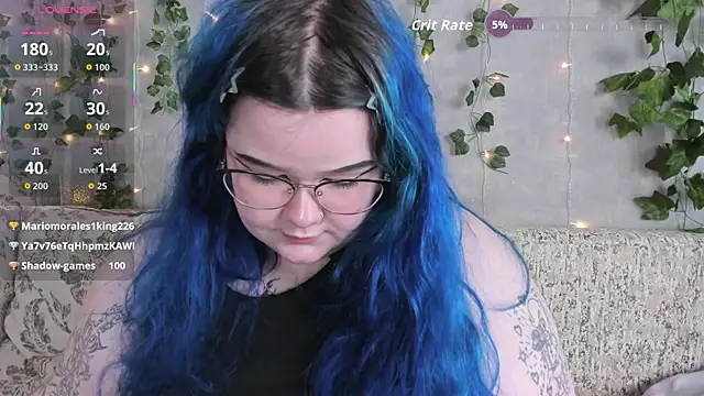 Snapshot of _CandyM1lky_ chatting on June 18, 9:14 am CandyM1lky online show from June 18, 9:14 am