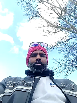 frenchblackc31 online show from March 9, 1:26 pm