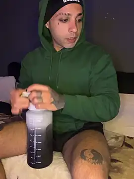 1Richrichard1 online show from June 13, 11:13 pm