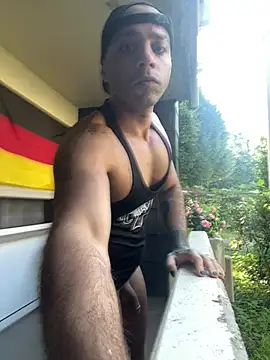 1Richrichard1 online show from June 18, 8:14 am