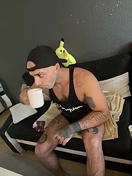 1Richrichard1 online show from July 4, 9:59 am