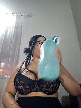 MadamPinky online show from November 17, 7:41 pm