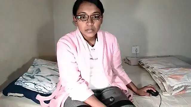 Snapshot of indiansweetflava chatting on July 2, 1:50 pm indiansweetflava online show from July 2, 1:50 pm