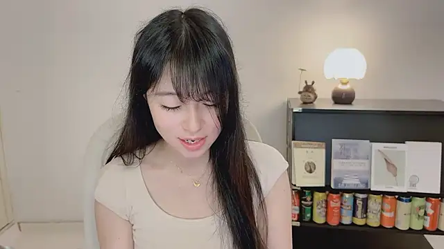 Onechestnut online show from May 31, 9:16 am