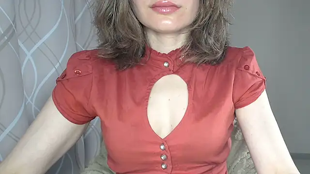 Snapshot of miss__Sophie chatting on June 2, 9:00 am miss Sophie online show from June 2, 9:00 am