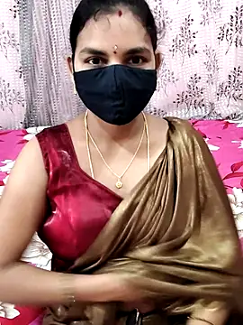 Snapshot of Lalitha-1995 chatting on October 22, 4:24 am Lalitha-1995 online show from October 22, 4:24 am