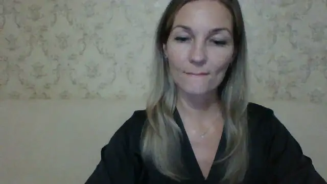 Snapshot of sweetriki chatting on October 16, 5:36 pm sweetriki online show from October 16, 5:36 pm