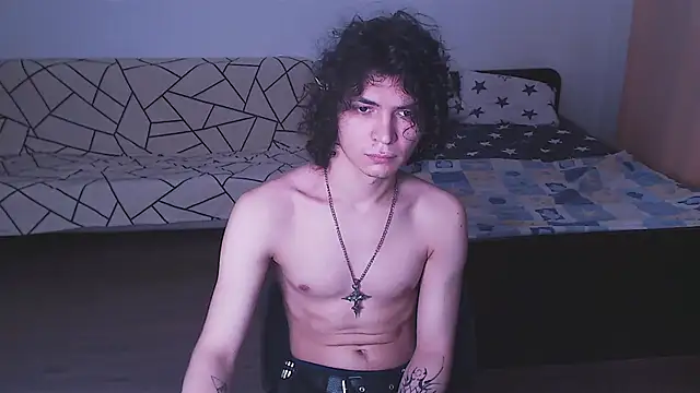 Snapshot of _Dickkie_ chatting on September 28, 12:27 am  Dickkie  online show from September 28, 12:27 am