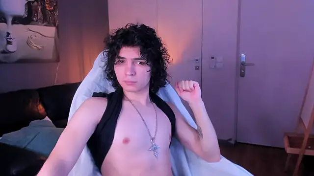 Snapshot of _Dickkie_ chatting on September 29, 8:13 pm  Dickkie  online show from September 29, 8:13 pm