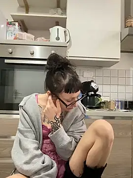 severingratty online show from October 24, 6:43 am