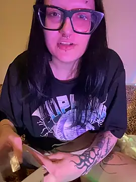 severingratty online show from May 5, 4:26 pm