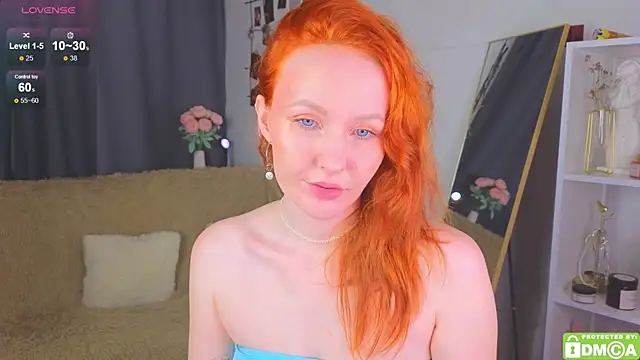 Snapshot of JoyceJones chatting on September 8, 7:13 pm JoyceJones online show from September 8, 7:13 pm