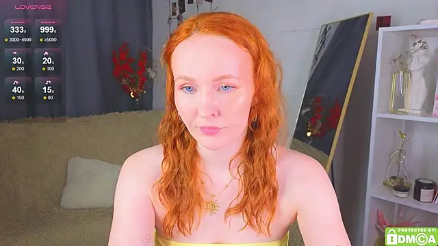 Snapshot of JoyceJones chatting on September 15, 6:19 pm JoyceJones online show from September 15, 6:19 pm