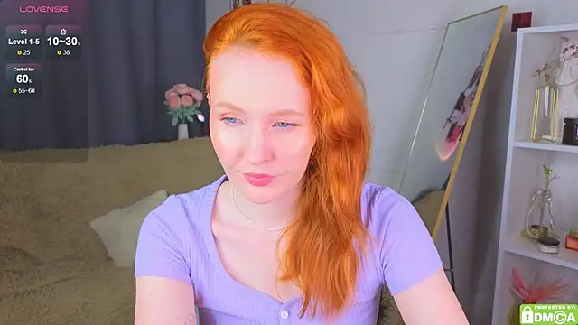 Snapshot of JoyceJones chatting on September 23, 7:06 pm JoyceJones online show from September 23, 7:06 pm