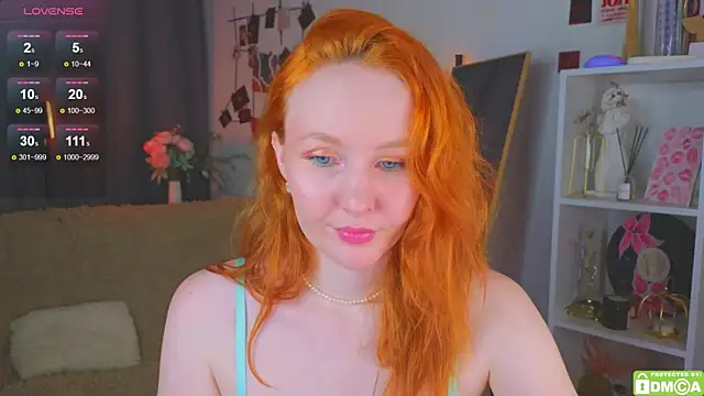 Snapshot of JoyceJones chatting on November 29, 8:12 pm JoyceJones online show from November 29, 8:12 pm