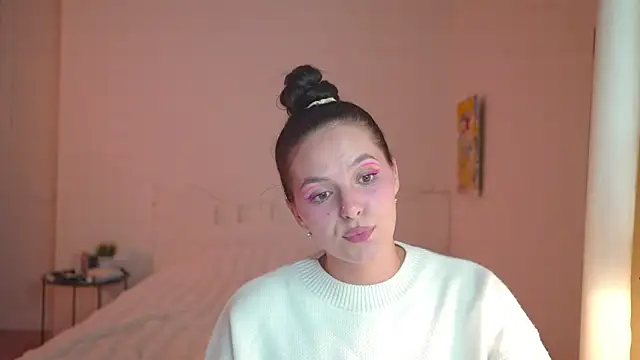 Snapshot of EwelynScott chatting on October 4, 7:23 pm EwelynScott online show from October 4, 7:23 pm