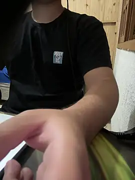 Brinquedo-da-zoe online show from February 24, 1:47 am