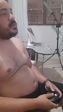 Snapshot of Urso_Nerd chatting on November 11, 4:40 pm Urso Nerd online show from November 11, 4:40 pm