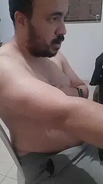 Snapshot of Urso_Nerd chatting on November 13, 3:55 pm Urso Nerd online show from November 13, 3:55 pm