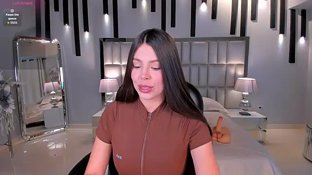Snapshot of MeganScott chatting on July 26, 11:50 am MeganScott online show from July 26, 11:50 am